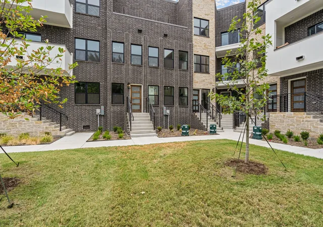 Photo 1 of Townhouse for sale at 2725 Azalea Park Cir, Fort Worth, TX 76107 | MLS# 21375743 | Listing updated on 2026-09-11