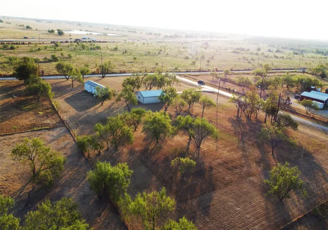 Photo 3 of Manufactured home for sale at 1010 County Rd 136a, Terrell, TX 75161 | MLS# 21382719 | Listing updated on 2026-09-21