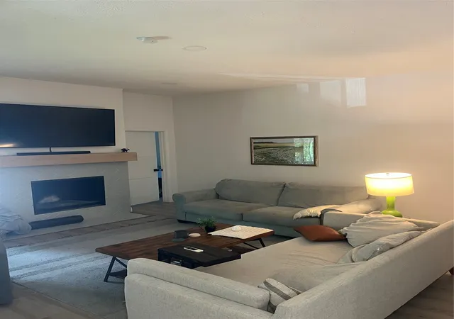 Photo 2 of Condo for sale at 6081 Milton St #241, Dallas, TX 75206 | MLS# 21382913 | Listing updated on 2026-09-11
