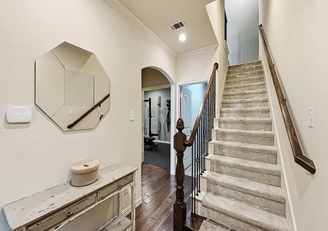Photo 2 of Townhouse for sale at 6441 Naples Dr, Irving, TX 75039 | MLS# 21381619 | Listing updated on 2026-09-11