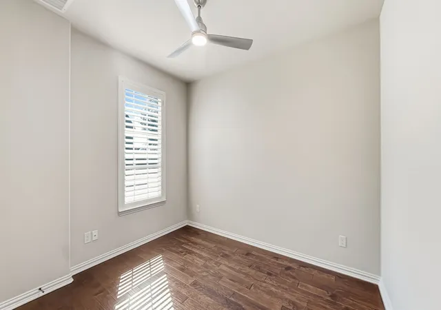 Photo 3 of Townhouse for sale at 6441 Naples Dr, Irving, TX 75039 | MLS# 21381619 | Listing updated on 2026-09-11