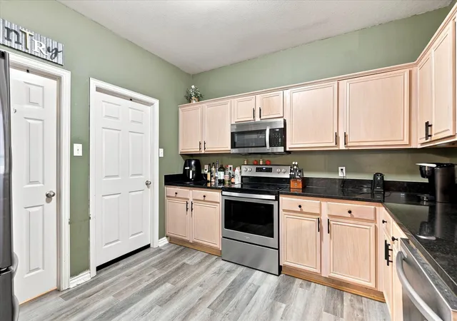 Photo 3 of Single family home for sale at 1395 Portsmouth Dr, Providence Village, TX 76227 | MLS# 21380800 | Listing updated on 2026-09-11