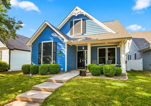 Photo 4 of Single family home for sale at 1395 Portsmouth Dr, Providence Village, TX 76227 | MLS# 21380800 | Listing updated on 2026-09-11