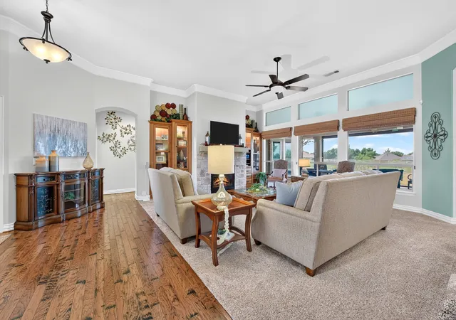 Photo 4 of Single family home for sale at 9941 Grandview Dr, Denton, TX 76207 | MLS# 21378311 | Listing updated on 2026-09-11