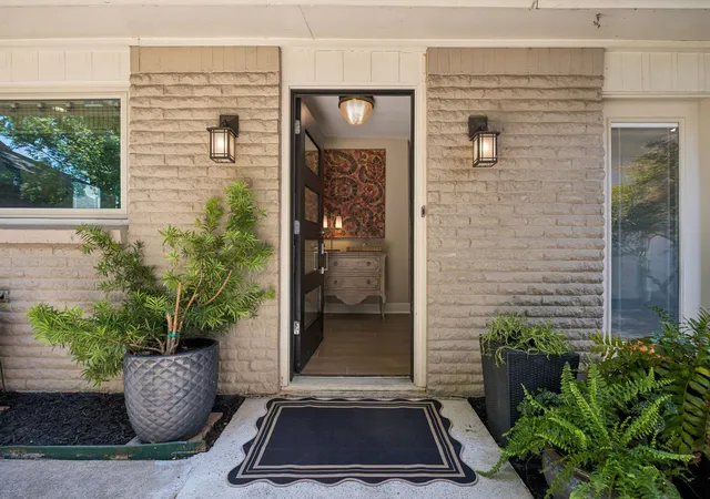 Photo 1 of Single family home for sale at 11333 Park Central Pl, Dallas, TX 75230 | MLS# 21371260 | Listing updated on 2026-09-14