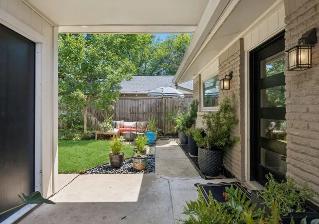 Photo 3 of Single family home for sale at 11333 Park Central Pl, Dallas, TX 75230 | MLS# 21371260 | Listing updated on 2026-09-14
