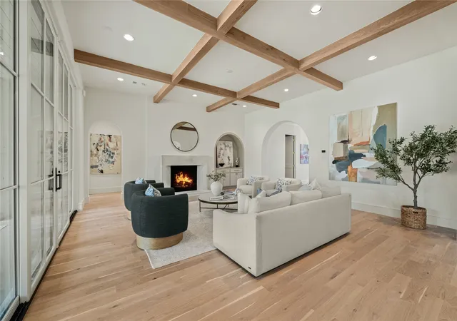 Photo 3 of Mansion for sale at 4105 Dunhaven Rd, Dallas, TX 75220 | MLS# 21382502 | Listing updated on 2026-09-15