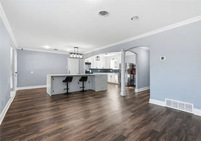 Photo 2 of Single family home for sale at 829 Lee Dr, Bedford, TX 76022 | MLS# 21373645 | Listing updated on 2026-09-27