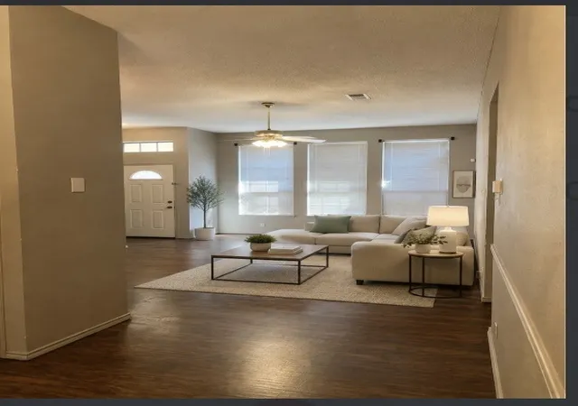 Photo 3 of Single family home for sale at 1109 Brittany Dr, Denton, TX 76209 | MLS# 21382529 | Listing updated on 2026-09-11