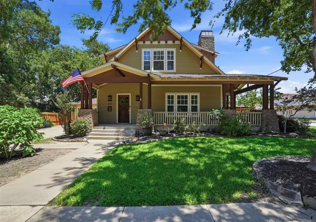 Photo 1 of Single family home for sale at 2341 Alston Ave, Fort Worth, TX 76110 | MLS# 21382934 | Listing updated on 2026-09-12