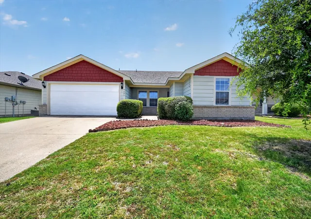Photo 2 of Single family home for sale at 9605 Woodrow Wilson Dr, Mc Kinney, TX 75072 | MLS# 21382963 | Listing updated on 2026-09-11