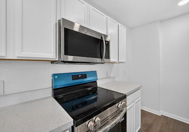 Photo 4 of Single family home for sale at 9605 Woodrow Wilson Dr, Mc Kinney, TX 75072 | MLS# 21382963 | Listing updated on 2026-09-11