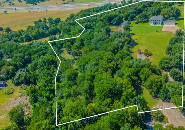 Photo 3 of Single family home for sale at 10299 Paddy Hamilton Rd, Belton, TX 76513 | MLS# 21359937 | Listing updated on 2026-09-11