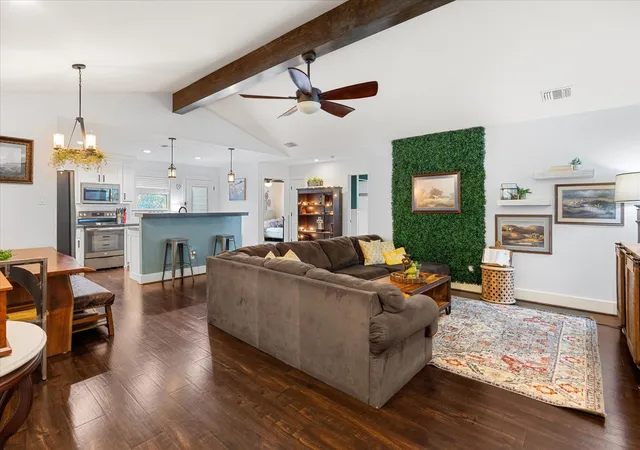 Photo 3 of Single family home for sale at 203 Paluxy St, Glen Rose, TX 76043 | MLS# 21382494 | Listing updated on 2026-09-11