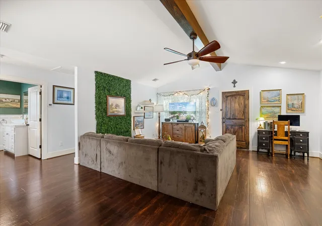 Photo 3 of Single family home for sale at 203 Paluxy St, Glen Rose, TX 76043 | MLS# 21382494 | Listing updated on 2026-09-11