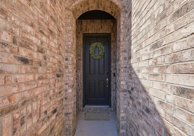 Photo 4 of Single family home for sale at 9020 Horse Herd Dr, Fort Worth, TX 76123 | MLS# 21373733 | Listing updated on 2026-09-12