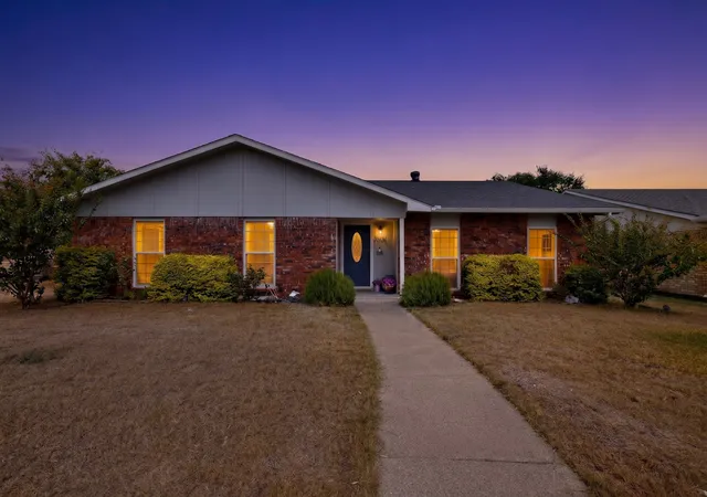 Photo 1 of Single family home for sale at 2809 Silverdale Ln, Garland, TX 75044 | MLS# 21381601 | Listing updated on 2026-09-12