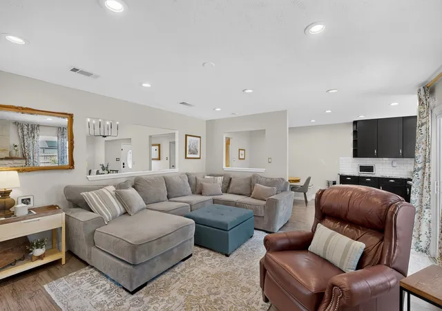 Photo 3 of Single family home for sale at 2809 Silverdale Ln, Garland, TX 75044 | MLS# 21381601 | Listing updated on 2026-09-12