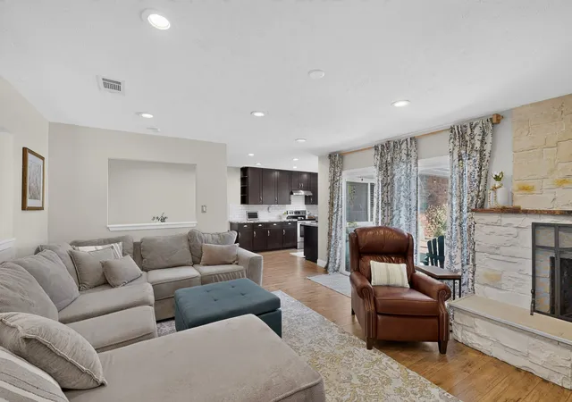 Photo 4 of Single family home for sale at 2809 Silverdale Ln, Garland, TX 75044 | MLS# 21381601 | Listing updated on 2026-09-12