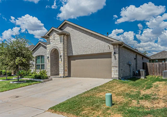 Photo 1 of Single family home for sale at 2404 O' Connor Ranch Dr, Weatherford, TX 76087 | MLS# 21382571 | Listing updated on 2026-09-11