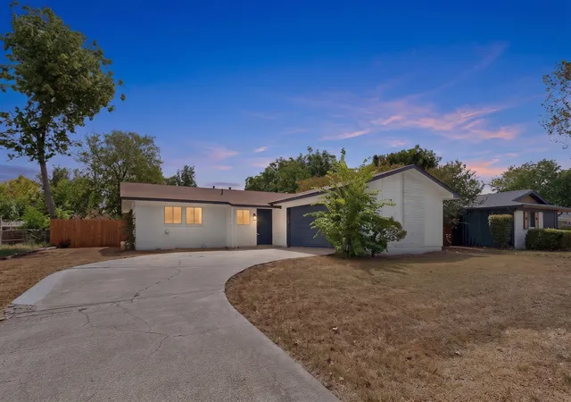 Photo 2 of Single family home for sale at 4649 South Dr W, Fort Worth, TX 76132 | MLS# 21382993 | Listing updated on 2026-10-04