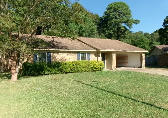 Photo 3 of Single family home for sale at 720 Beacon Bnd Cir, Shreveport, LA 71118 | MLS# 21382997 | Listing updated on 2026-09-11