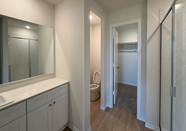 Photo 3 of Single family home for sale at 220 Van Horn Dr, Terrell, TX 75160 | MLS# 21383033 | Listing updated on 2026-10-02