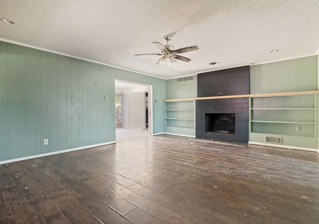 Photo 3 of Single family home for sale at 1717 Douglas Dr, Garland, TX 75041 | MLS# 21381291 | Listing updated on 2026-09-11