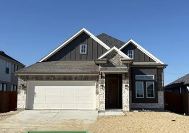 Photo 2 of Single family home for sale at 4205 Valley Mills Dr, Crandall, TX 75114 | MLS# 21383010 | Listing updated on 2026-09-11