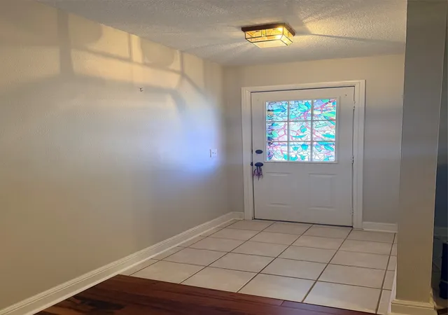 Photo 4 of Single family home for sale at 1410 Marie St, Comanche, TX 76442 | MLS# 21378533 | Listing updated on 2026-09-11