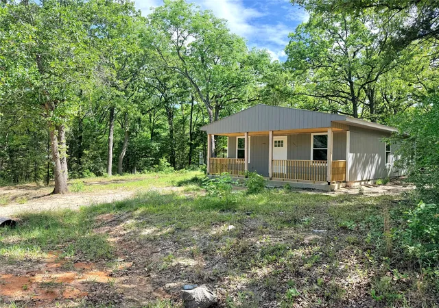 Photo 2 of Single family home for sale at 7137 Cayuga Dr, Mabank, TX 75156 | MLS# 21383096 | Listing updated on 2026-09-11