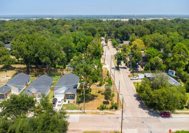 Photo 3 of Land for sale at 4740 Cranfill Dr, Dallas, TX 75216 | MLS# 21383098 | Listing updated on 2026-09-15