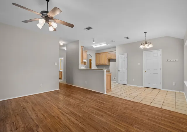 Photo 4 of Single family home for sale at 130 Deanna Ln, Weatherford, TX 76087 | MLS# 21381776 | Listing updated on 2026-09-11
