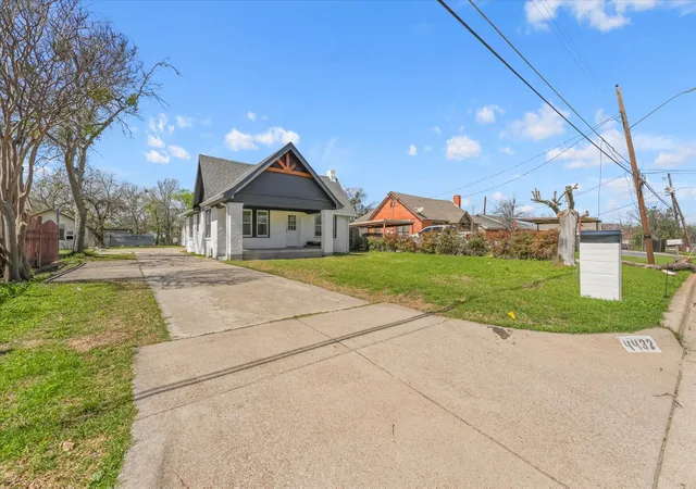 Photo 3 of Single family home for sale at 4432 Nolan St, Fort Worth, TX 76119 | MLS# 21383101 | Listing updated on 2026-09-11