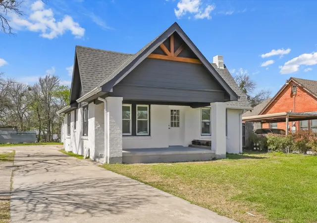 Photo 3 of Single family home for sale at 4432 Nolan St, Fort Worth, TX 76119 | MLS# 21383101 | Listing updated on 2026-09-11