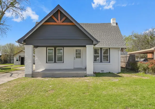 Photo 4 of Single family home for sale at 4432 Nolan St, Fort Worth, TX 76119 | MLS# 21383101 | Listing updated on 2026-09-11