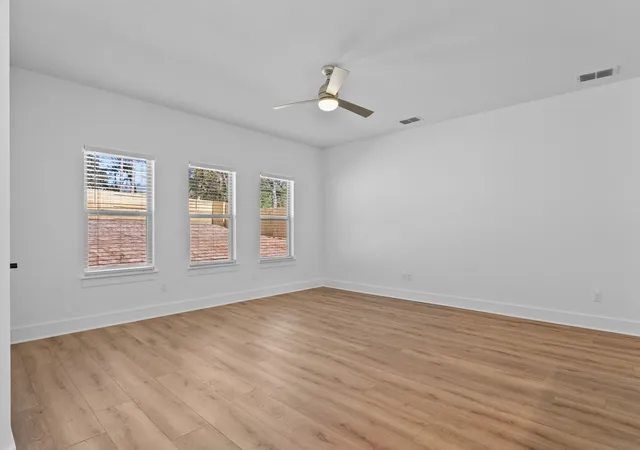 Photo 3 of Single family home for sale at 2958 Calloway Rd, Tyler, TX 75707 | MLS# 21383109 | Listing updated on 2026-09-25