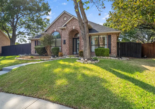 Photo 2 of Single family home for sale at 6217 Decatur Ct, Frisco, TX 75035 | MLS# 21380835 | Listing updated on 2026-10-06