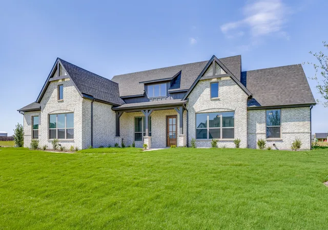 Photo 3 of Single family home for sale at 10611 Rye Bread Ln, Venus, TX 76084 | MLS# 21382274 | Listing updated on 2026-09-11