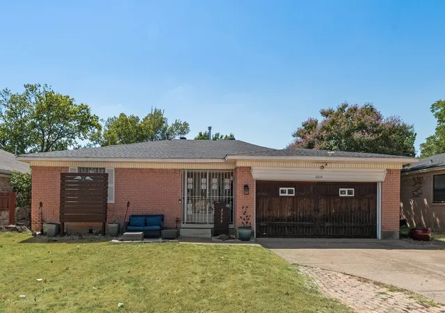 Photo 3 of Single family home for sale at 2219 Mccutcheon Ln, Dallas, TX 75227 | MLS# 21382126 | Listing updated on 2026-09-11