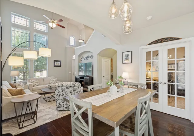 Photo 3 of Single family home for sale at 3717 Cobblecreek Dr, Mc Kinney, TX 75070 | MLS# 21382947 | Listing updated on 2026-09-12