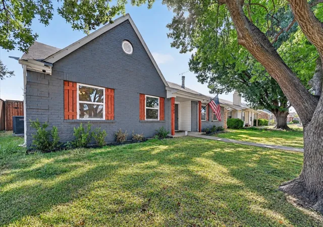 Photo 2 of Single family home for sale at 4505 Hale St, The Colony, TX 75056 | MLS# 21381359 | Listing updated on 2026-10-01