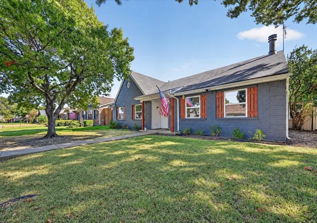 Photo 3 of Single family home for sale at 4505 Hale St, The Colony, TX 75056 | MLS# 21381359 | Listing updated on 2026-10-01