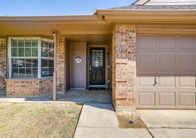 Photo 3 of Sale Pending at 5921 Chisholm Trl, Haltom City, TX 76148 | MLS# 21383154 | Listing updated on 2026-09-30