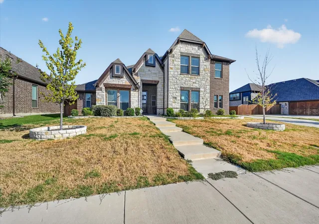 Photo 2 of Single family home for sale at 5625 Stone Ln, Midlothian, TX 76065 | MLS# 21381229 | Listing updated on 2026-09-14