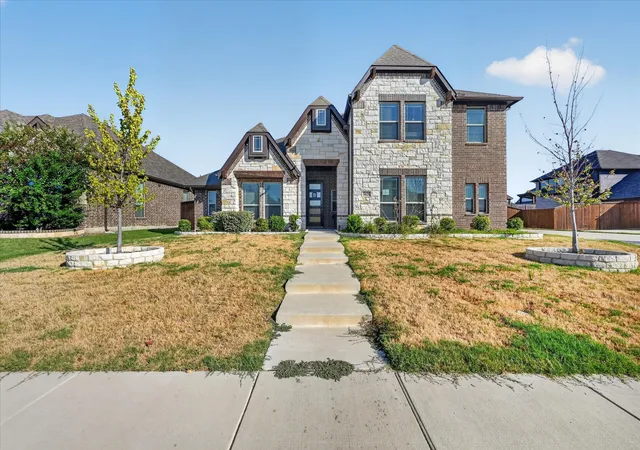 Photo 3 of Single family home for sale at 5625 Stone Ln, Midlothian, TX 76065 | MLS# 21381229 | Listing updated on 2026-09-14