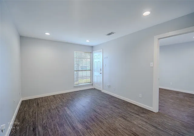 Photo 4 of Sale Pending at 1302 Westheimer Rd #101, Abilene, TX 79601 | MLS# 21381010 | Listing updated on 2026-09-27