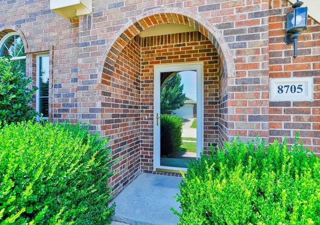 Photo 3 of Single family home for sale at 8705 Sumter Way, Fort Worth, TX 76244 | MLS# 21380856 | Listing updated on 2026-09-10