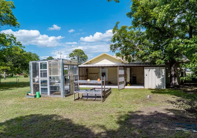 Photo 2 of Single family home for sale at 801 N Ave A, Cross Plains, TX 76443 | MLS# 21380852 | Listing updated on 2026-09-27