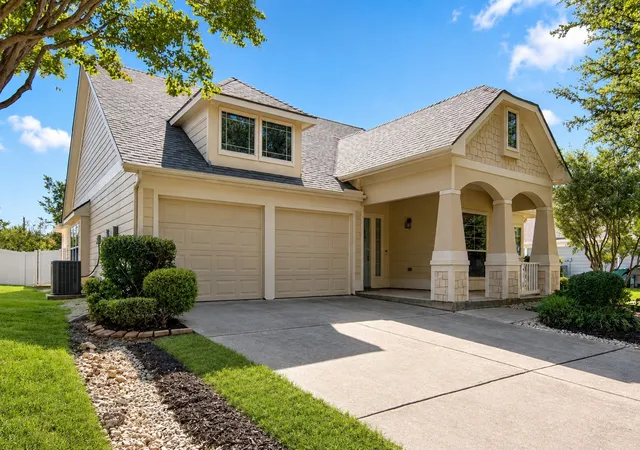 Photo 2 of Single family home for sale at 9124 Manana St, Fort Worth, TX 76244 | MLS# 21378816 | Listing updated on 2026-09-14